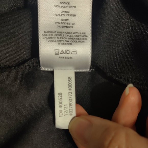 EXPRESS Minimalist Chiffon and Crepe Dress, Size S. - Picture 7 of 7